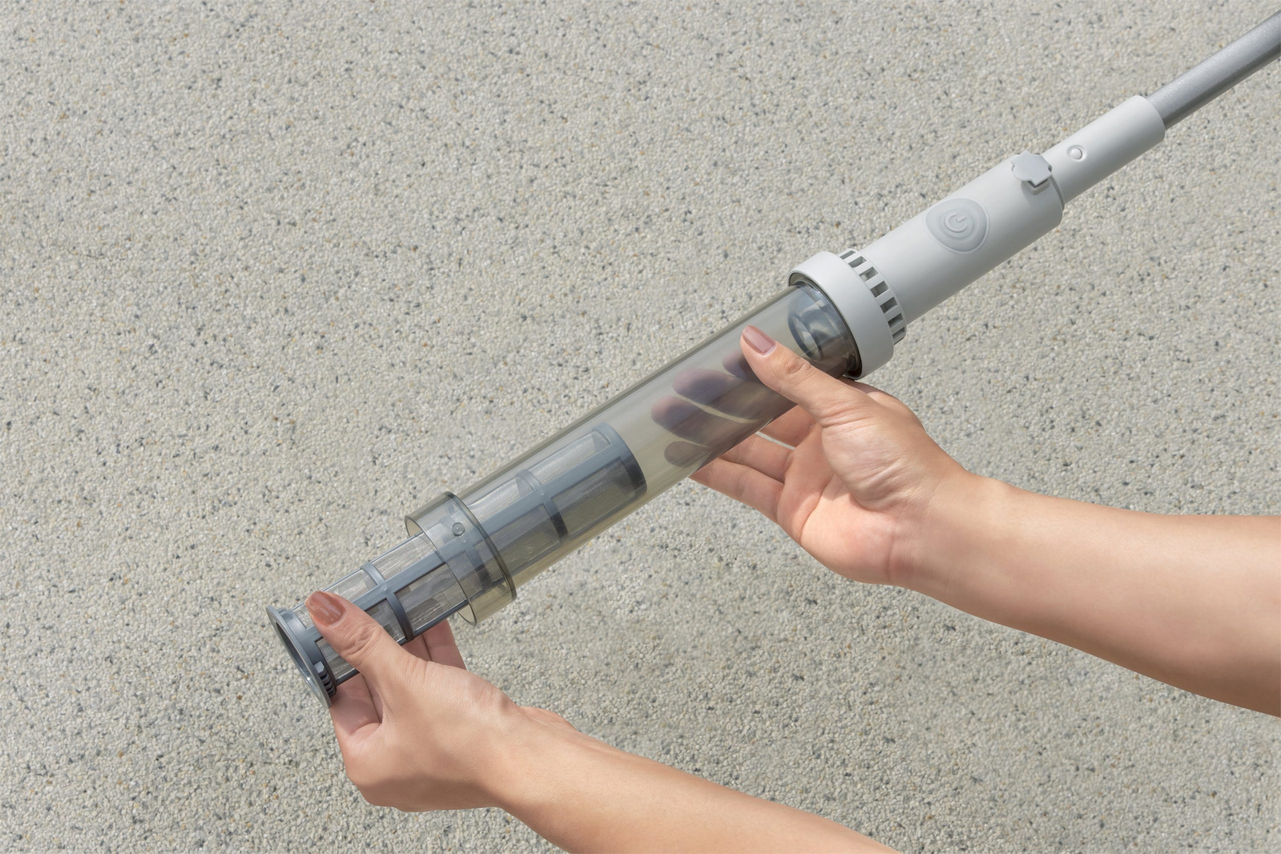 SaluSpa Rechargeable Cordless Underwater Hot Tub Vacuum - Image 7